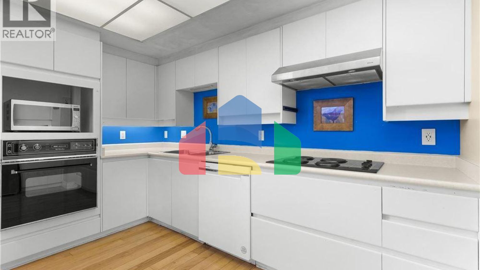 Residential - Condo/Apartment - Victoria, Canada - Canada