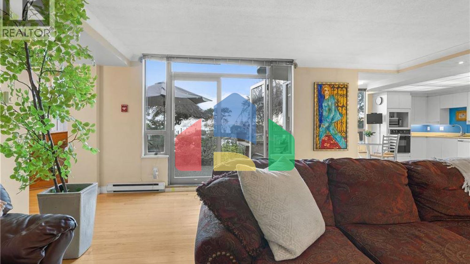 Residential - Condo/Apartment - Victoria, Canada - Canada