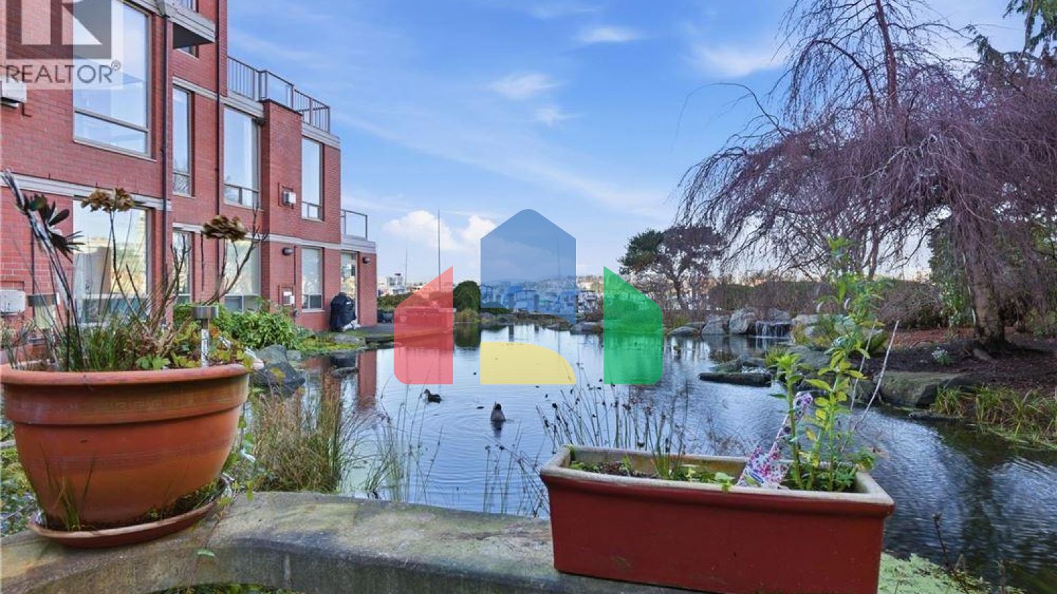 Residential - Condo/Apartment - Victoria, Canada - Canada