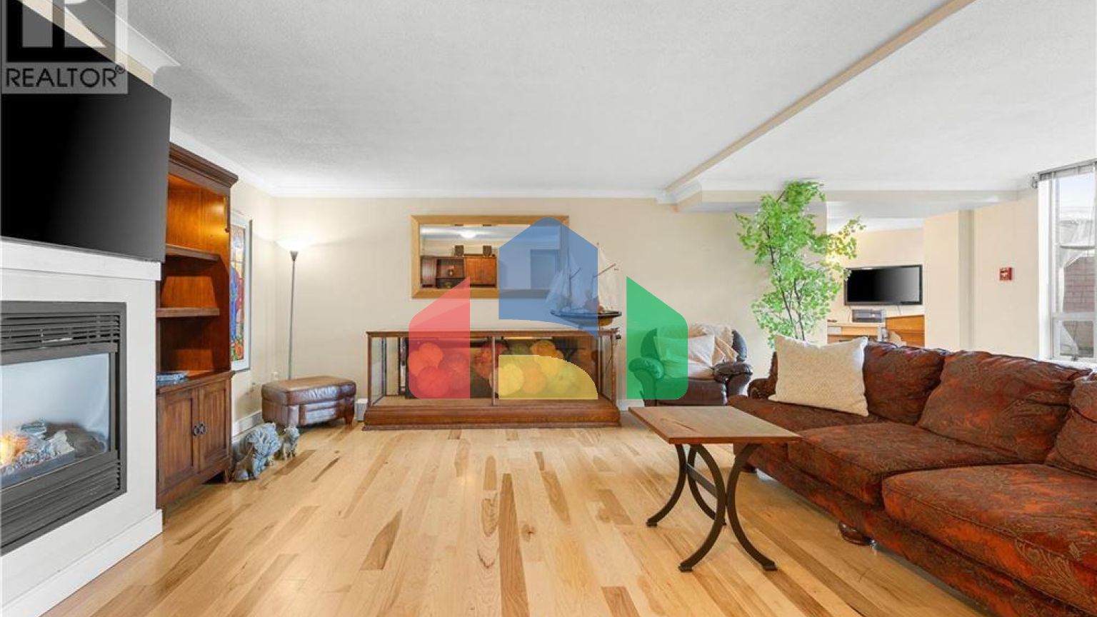 Residential - Condo/Apartment - Victoria, Canada - Canada