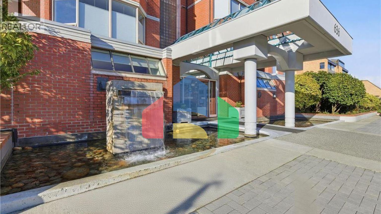 Residential - Condo/Apartment - Victoria, Canada - Canada