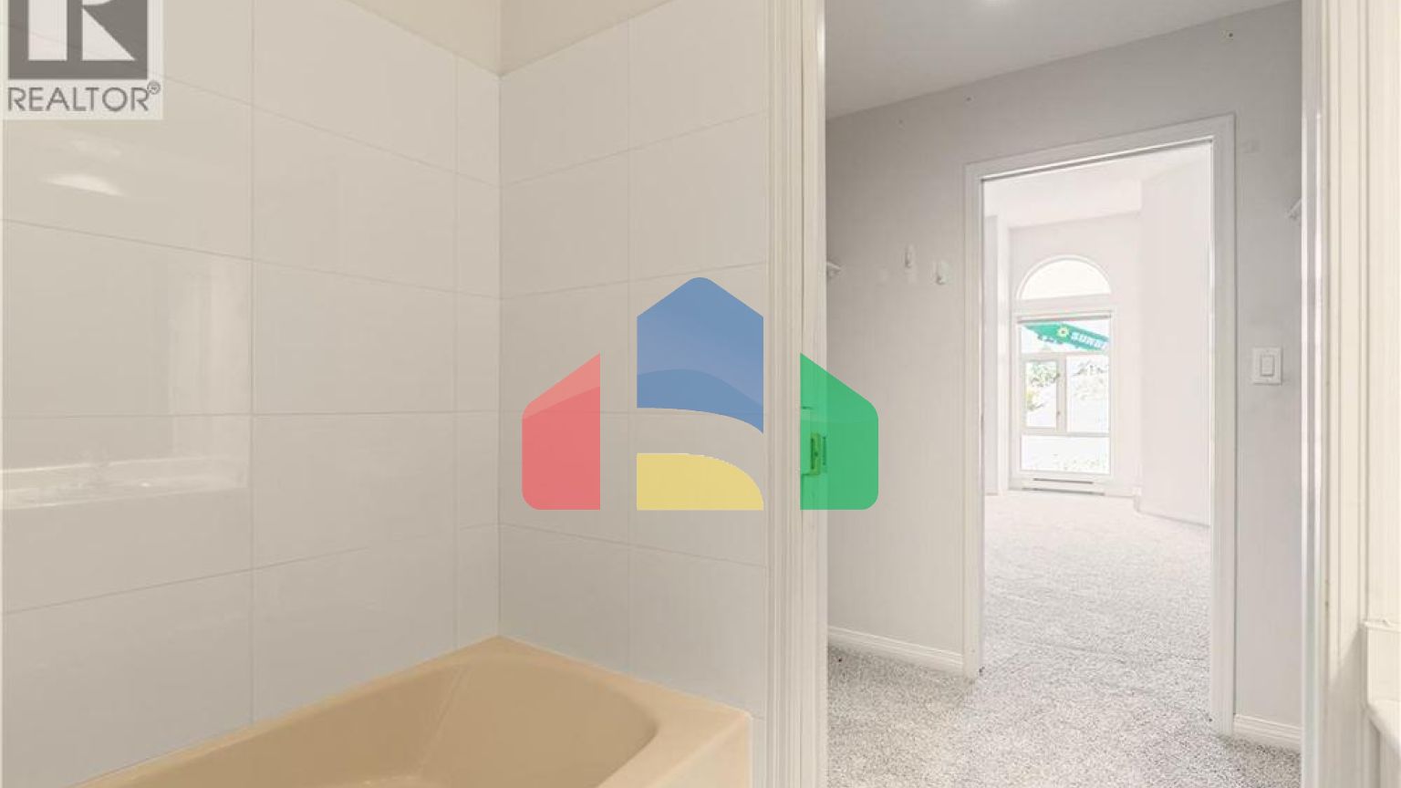 Residential - Condo/Apartment - Victoria, Canada - Canada