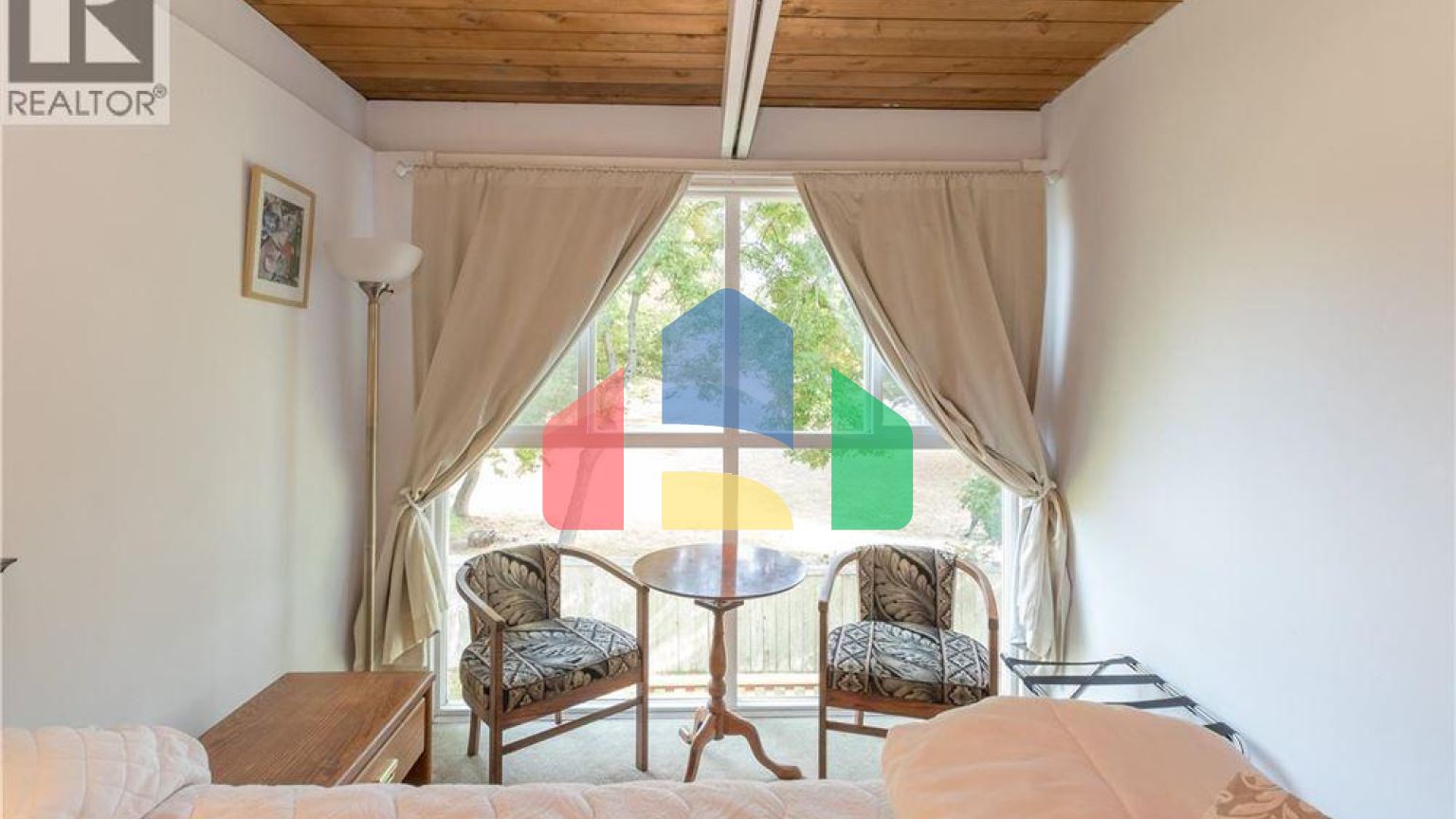 Residential - Condo/Apartment - Victoria, Canada - Canada