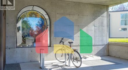 Residential - Condo/Apartment - Victoria, Canada - Canada