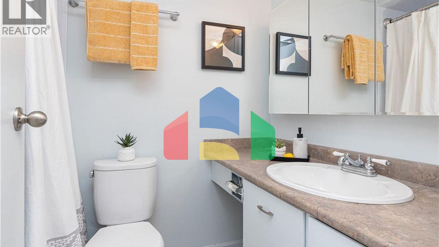 Residential - Condo/Apartment - Victoria, Canada - Canada