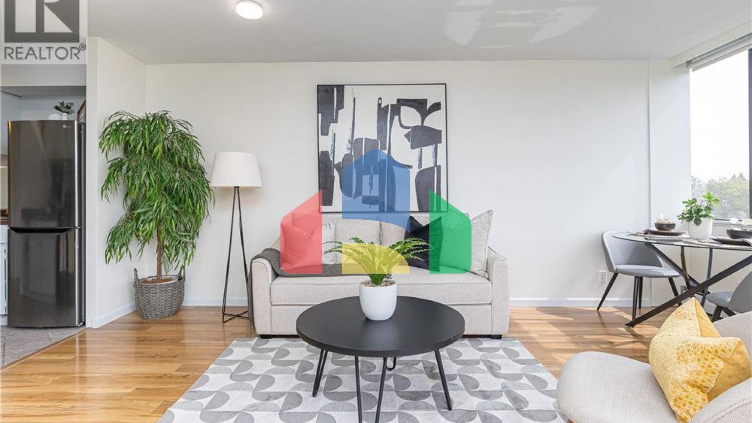 Residential - Condo/Apartment - Victoria, Canada - Canada