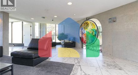 Residential - Condo/Apartment - Victoria, Canada - Canada