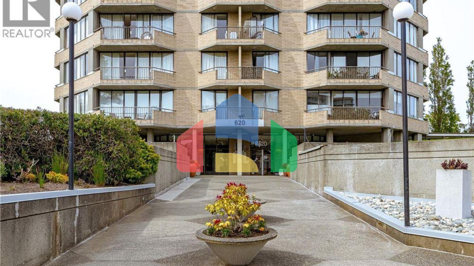 Residential - Condo/Apartment - Victoria, Canada - Canada