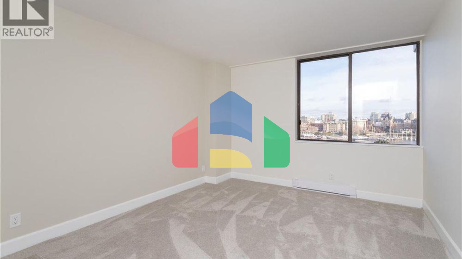 Residential - Condo/Apartment - Victoria, Canada - Canada