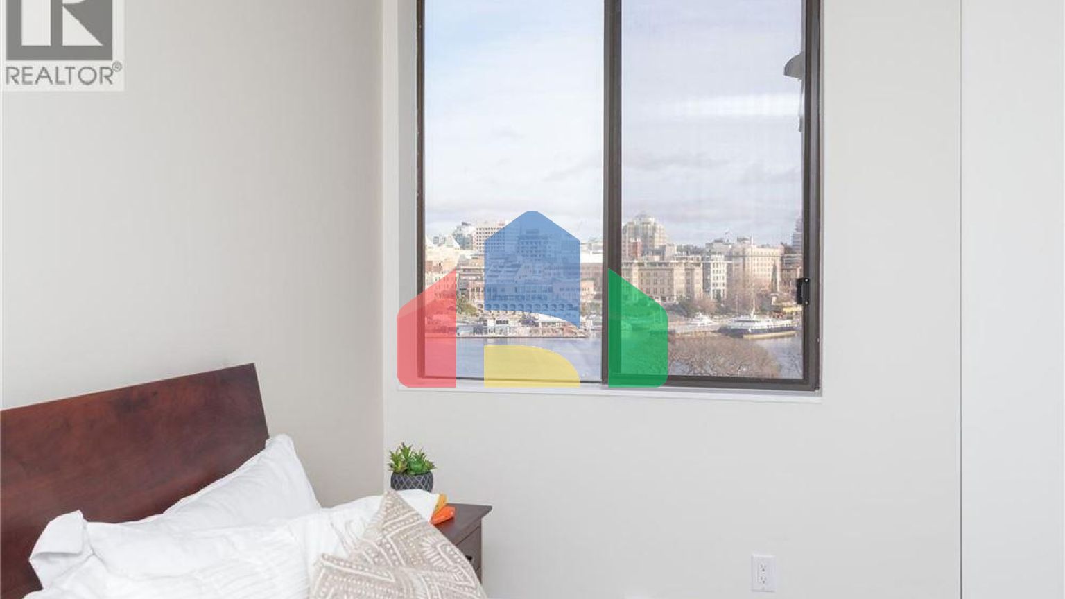 Residential - Condo/Apartment - Victoria, Canada - Canada