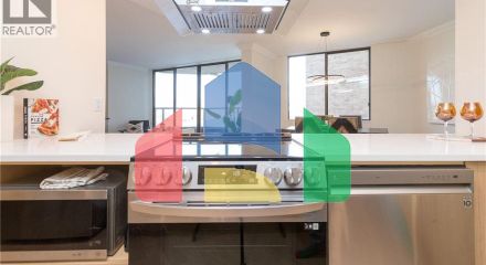 Residential - Condo/Apartment - Victoria, Canada - Canada