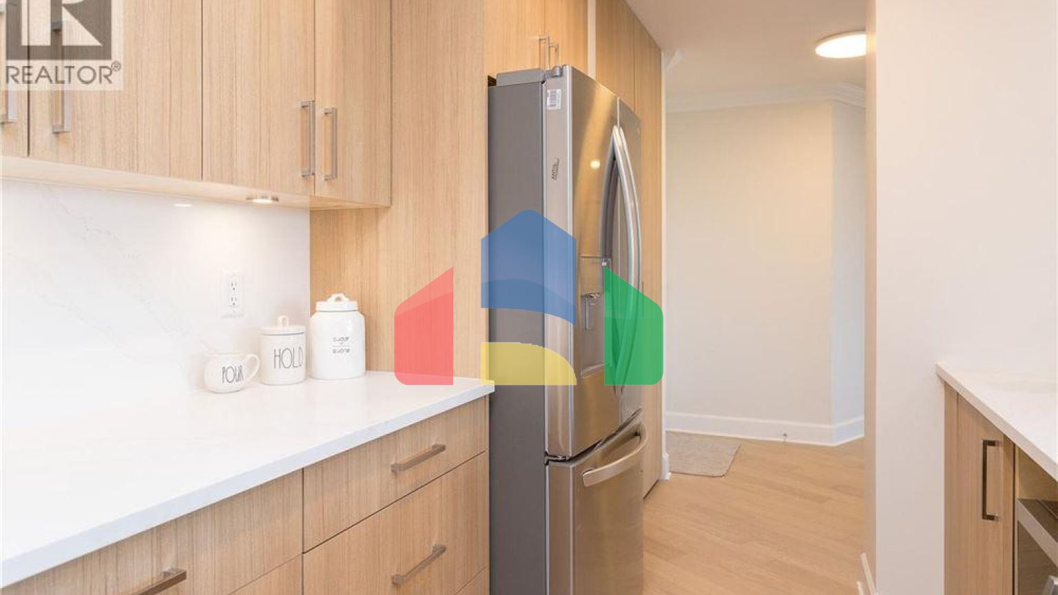 Residential - Condo/Apartment - Victoria, Canada - Canada