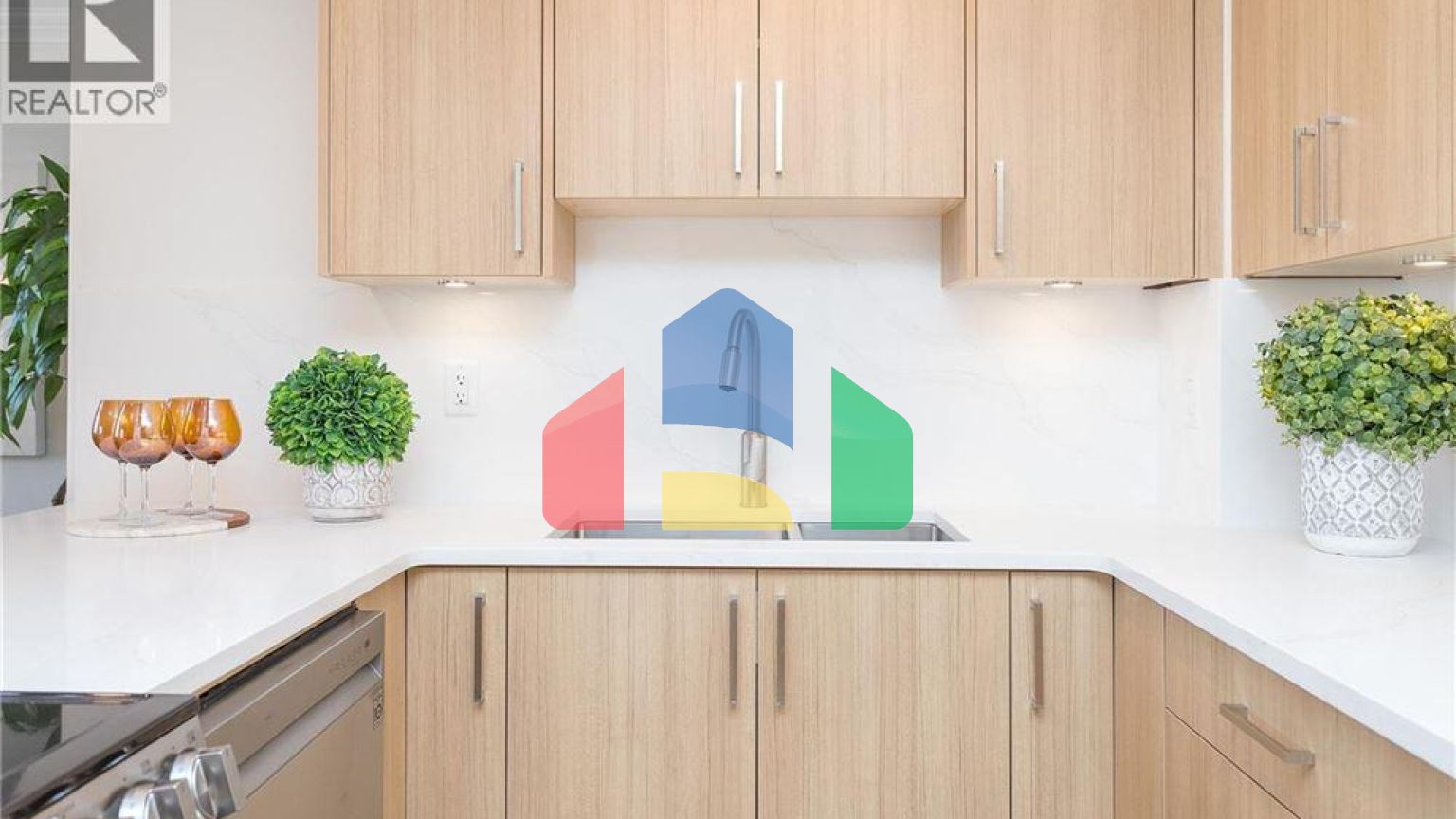 Residential - Condo/Apartment - Victoria, Canada - Canada