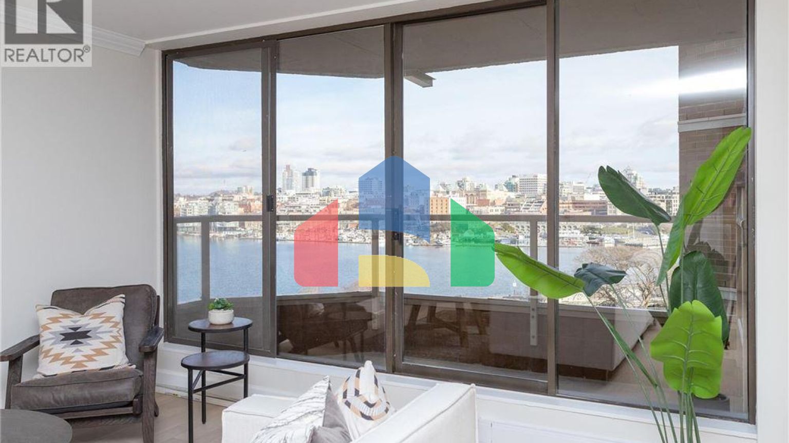 Residential - Condo/Apartment - Victoria, Canada - Canada