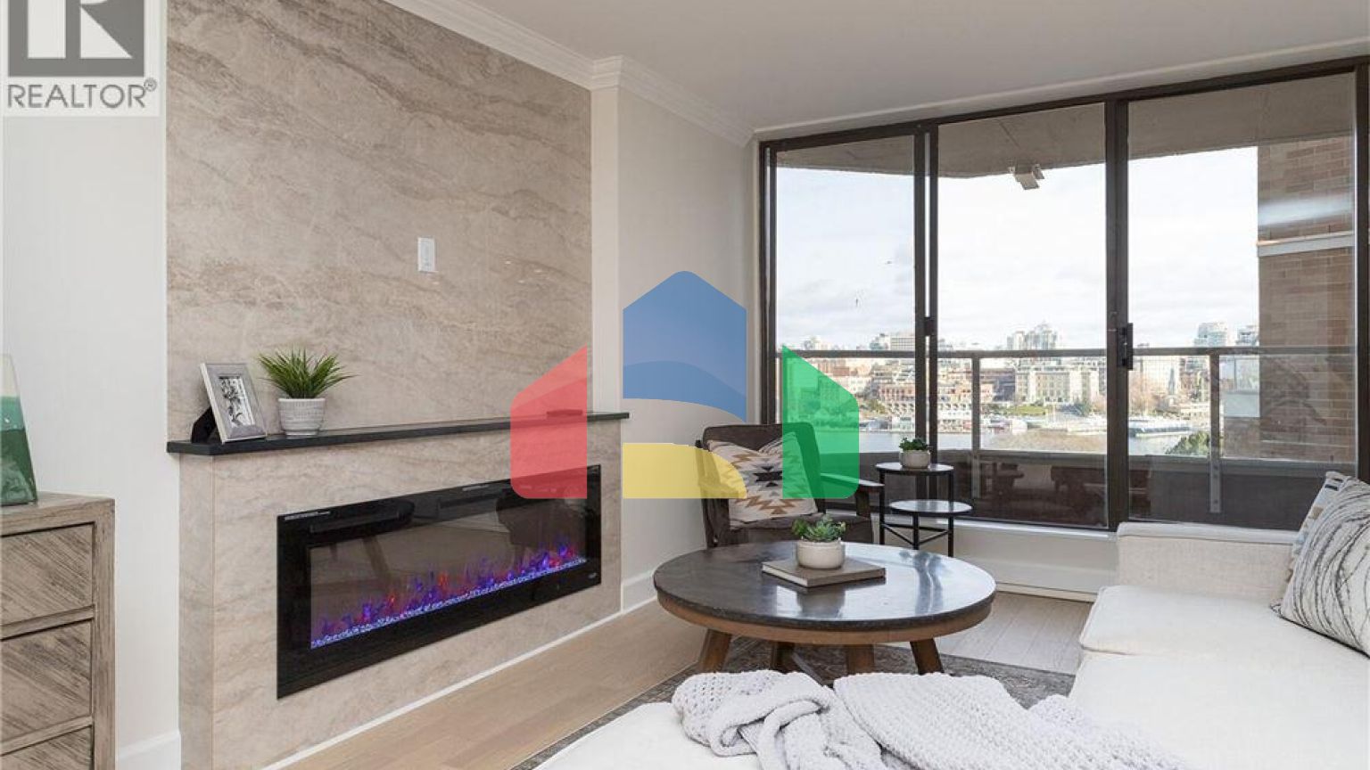 Residential - Condo/Apartment - Victoria, Canada - Canada