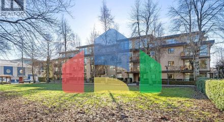 Residential - Condo/Apartment - Victoria, Canada - Canada