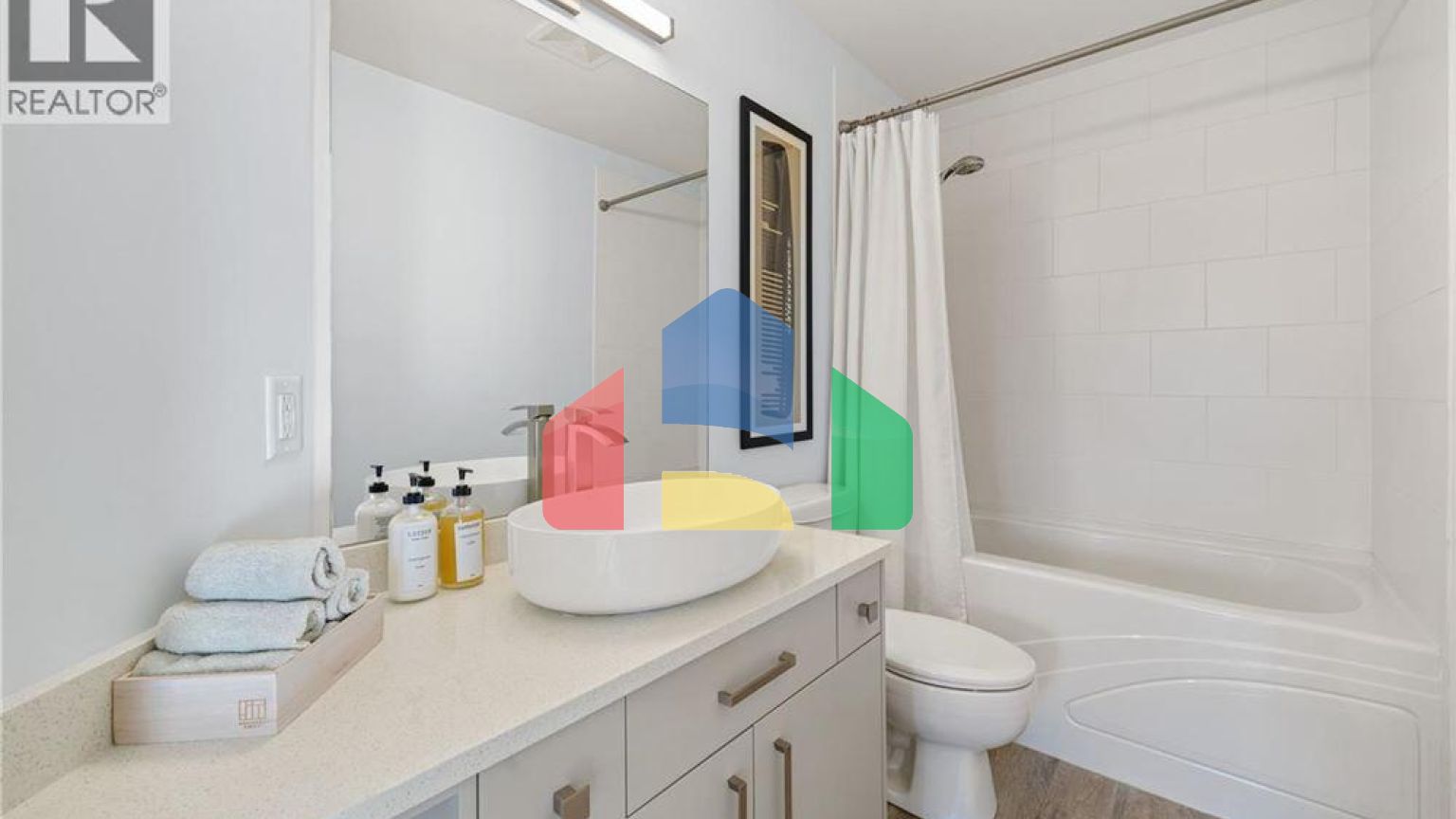 Residential - Condo/Apartment - Victoria, Canada - Canada