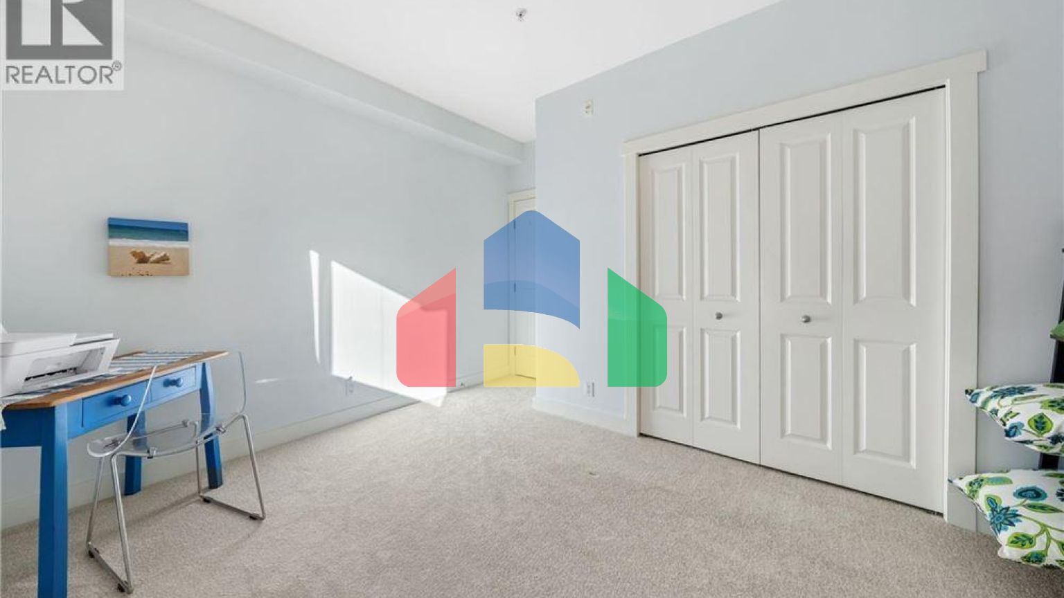 Residential - Condo/Apartment - Victoria, Canada - Canada