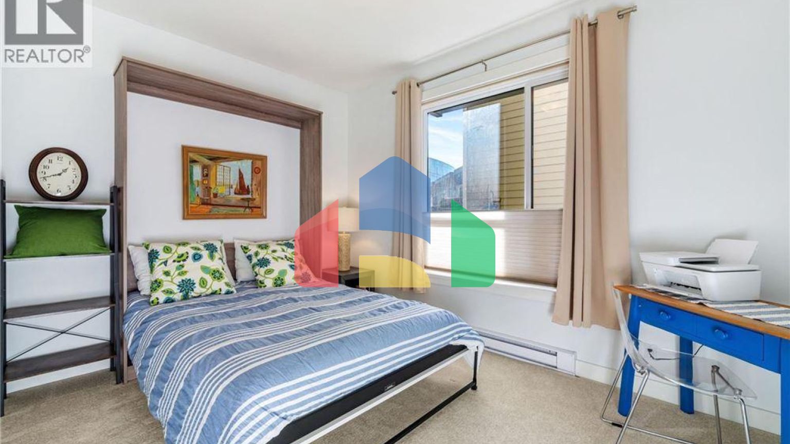 Residential - Condo/Apartment - Victoria, Canada - Canada