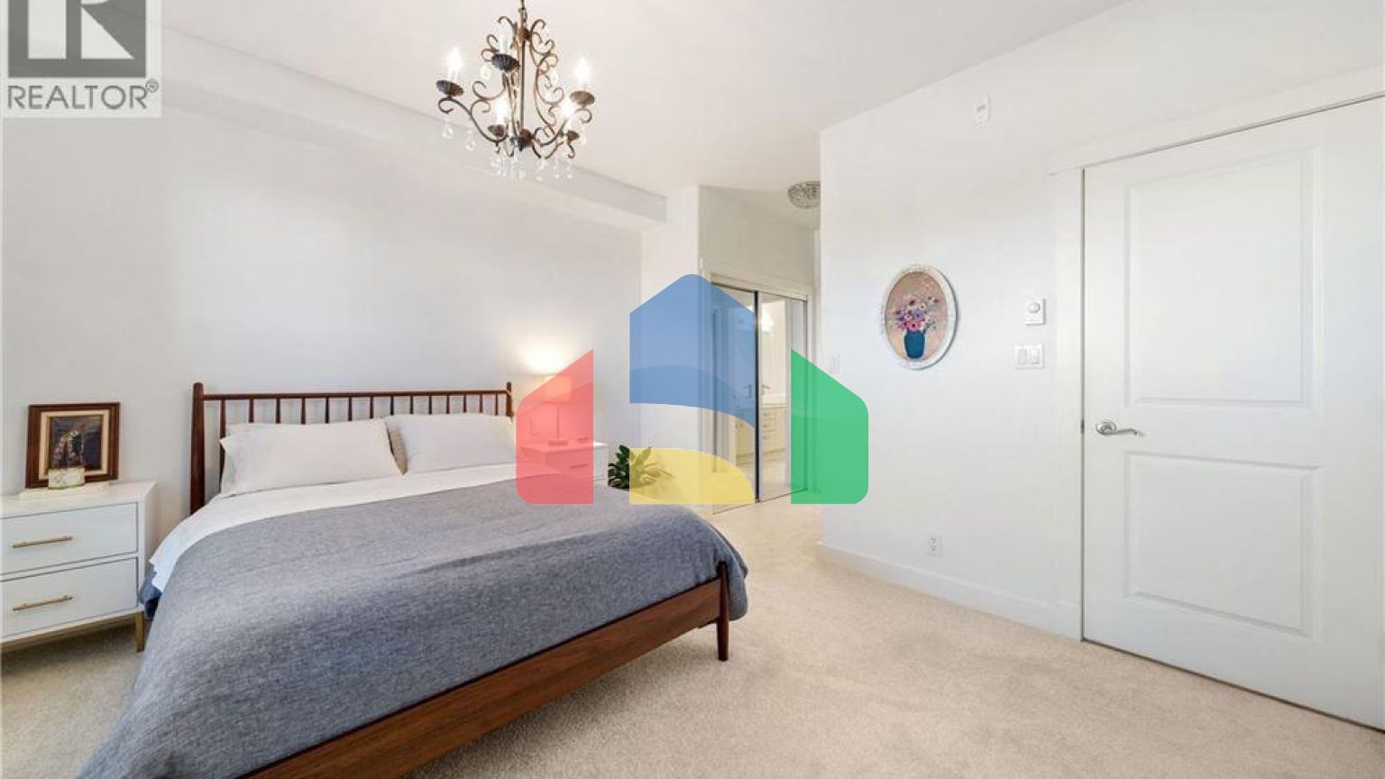 Residential - Condo/Apartment - Victoria, Canada - Canada