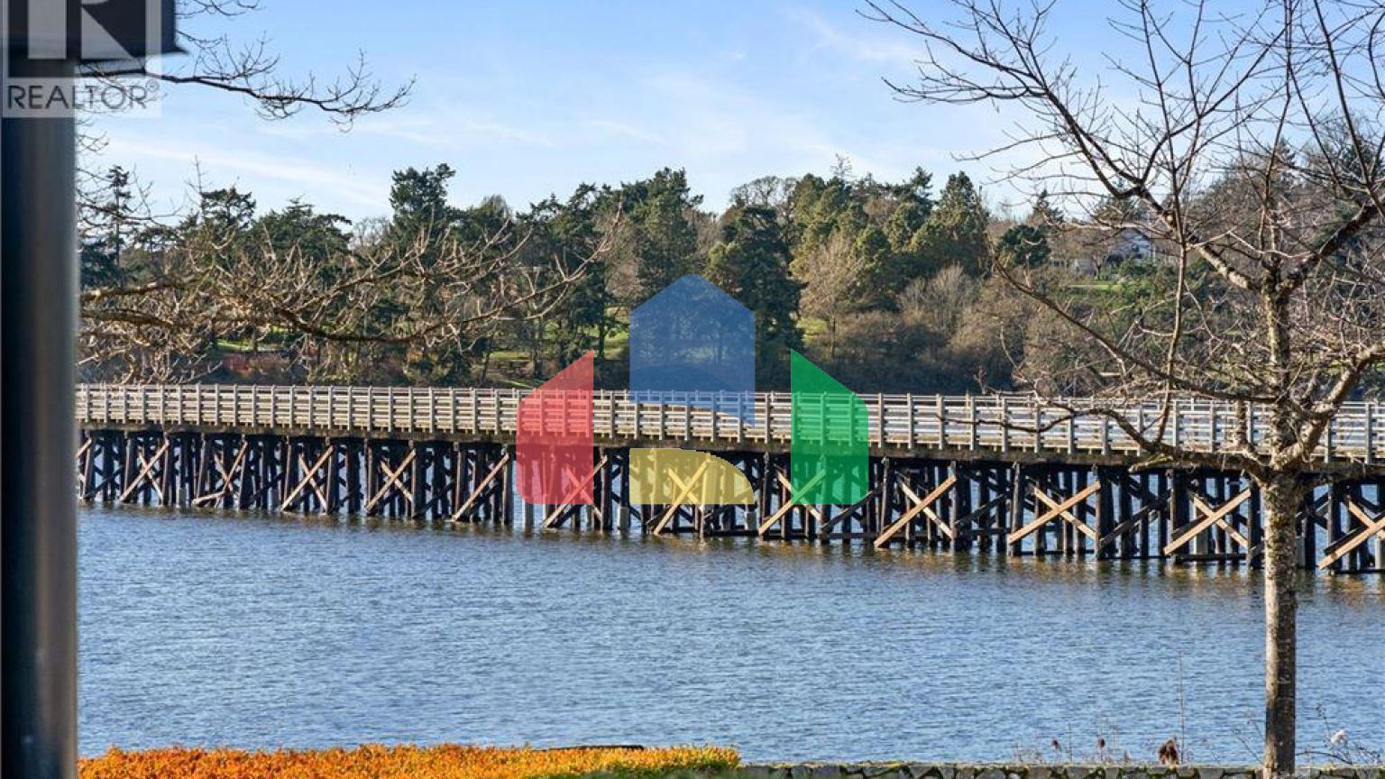 Residential - Condo/Apartment - Victoria, Canada - Canada