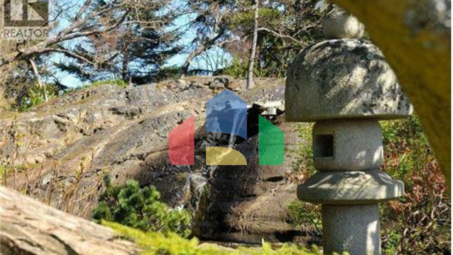 Residential - Townhouse - Victoria, Canada - Canada