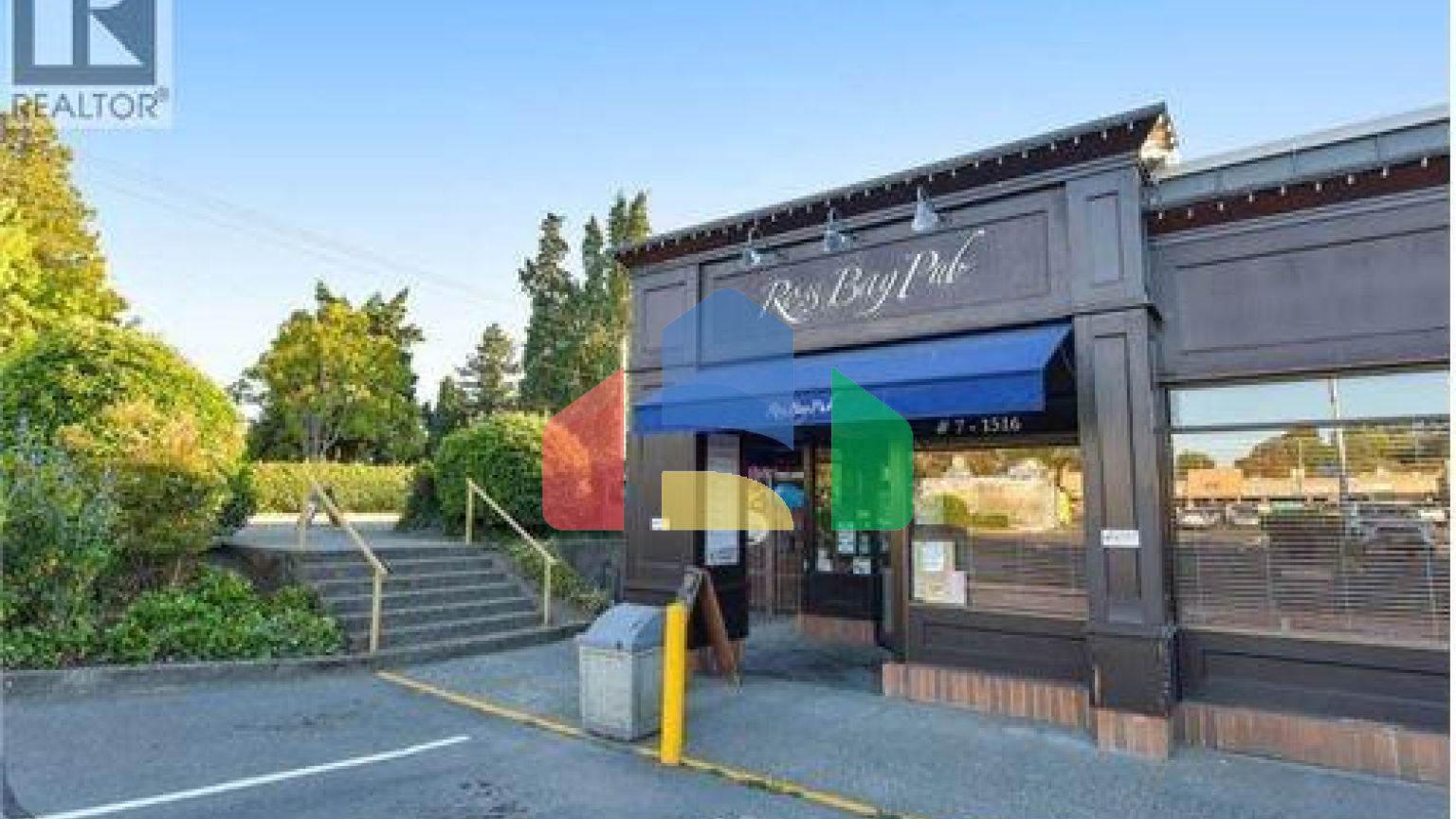 Residential - Townhouse - Victoria, Canada - Canada