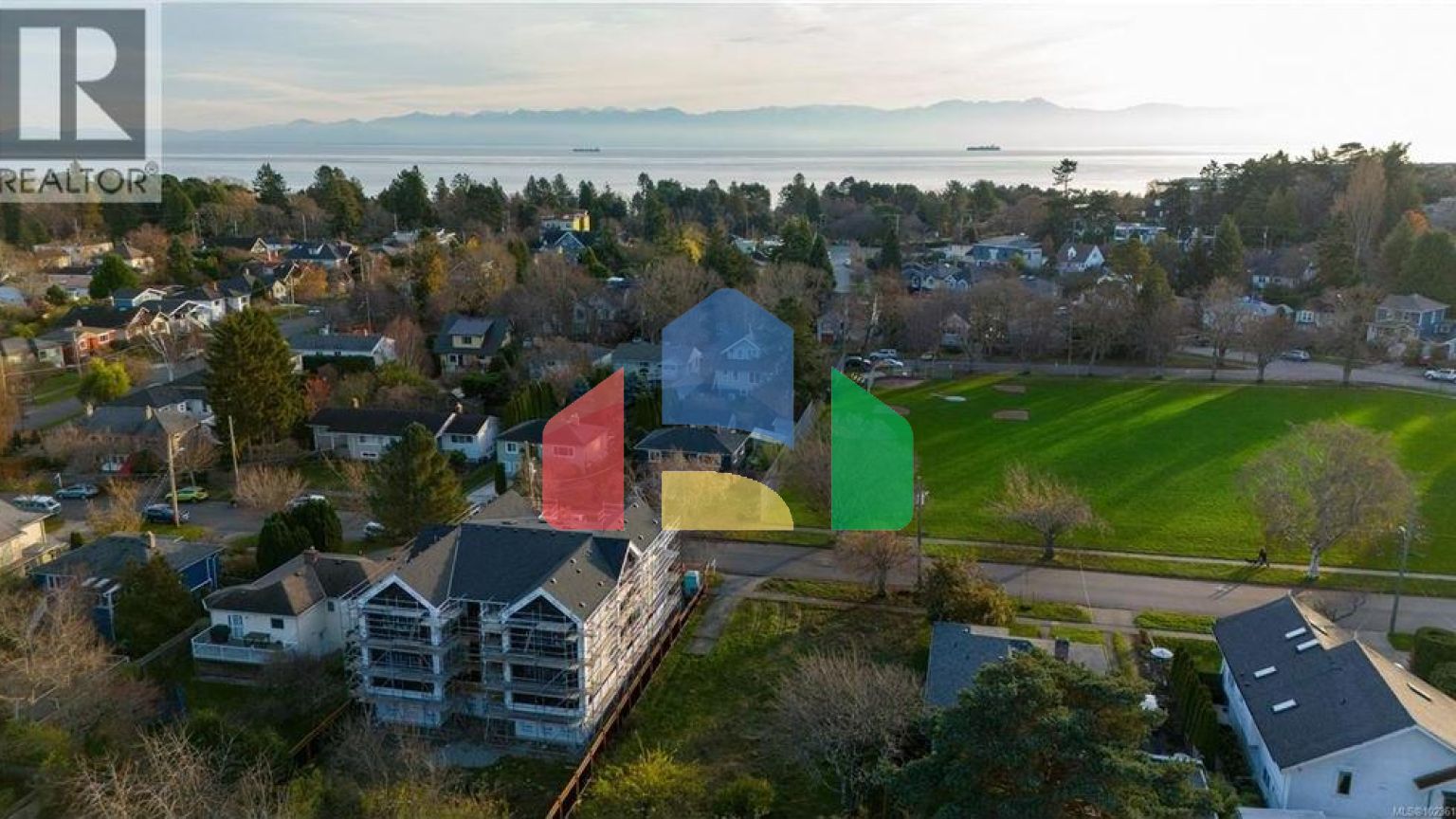 Residential - Townhouse - Victoria, Canada - Canada