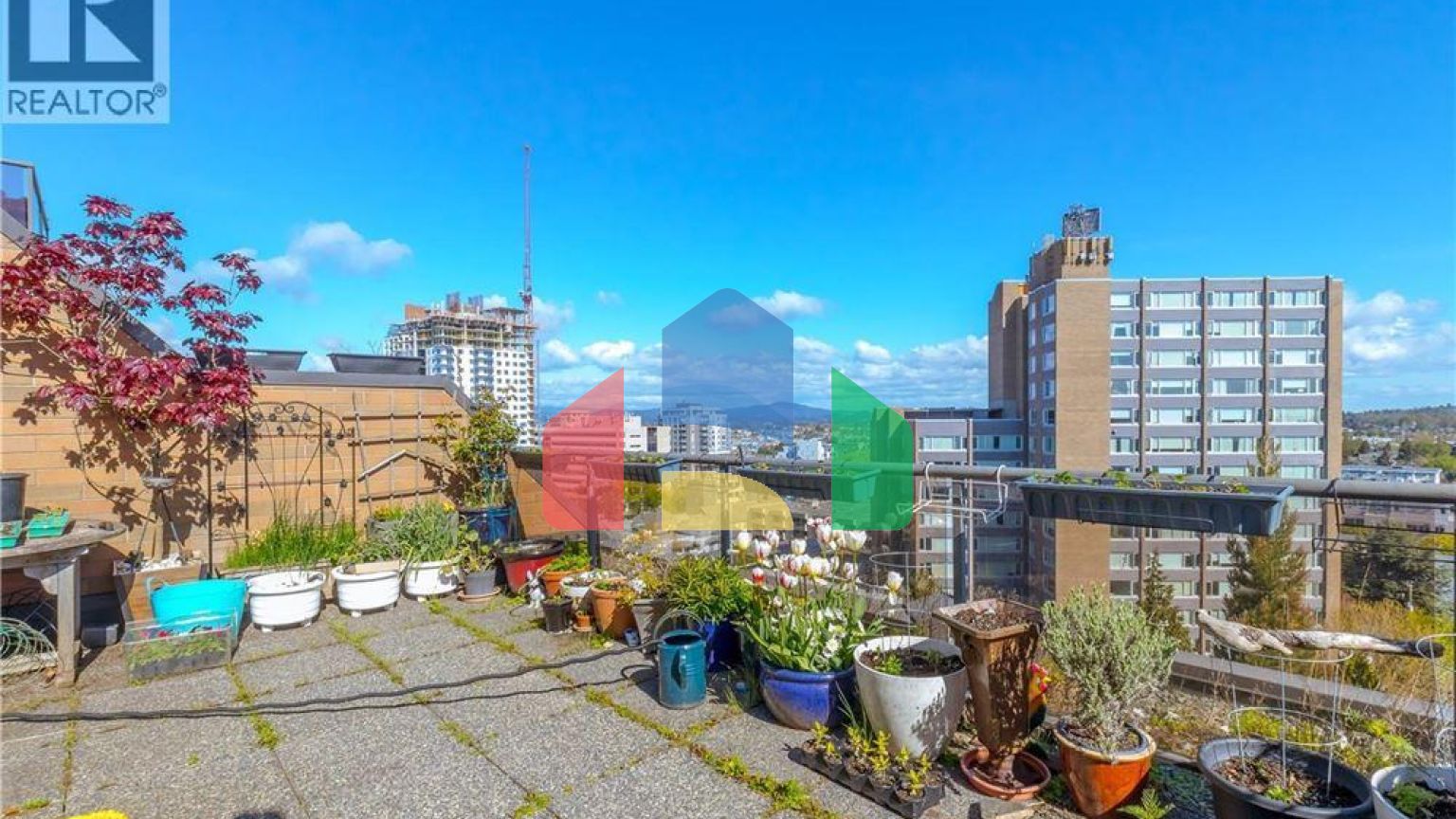 Residential - Condo/Apartment - Victoria, Canada - Canada