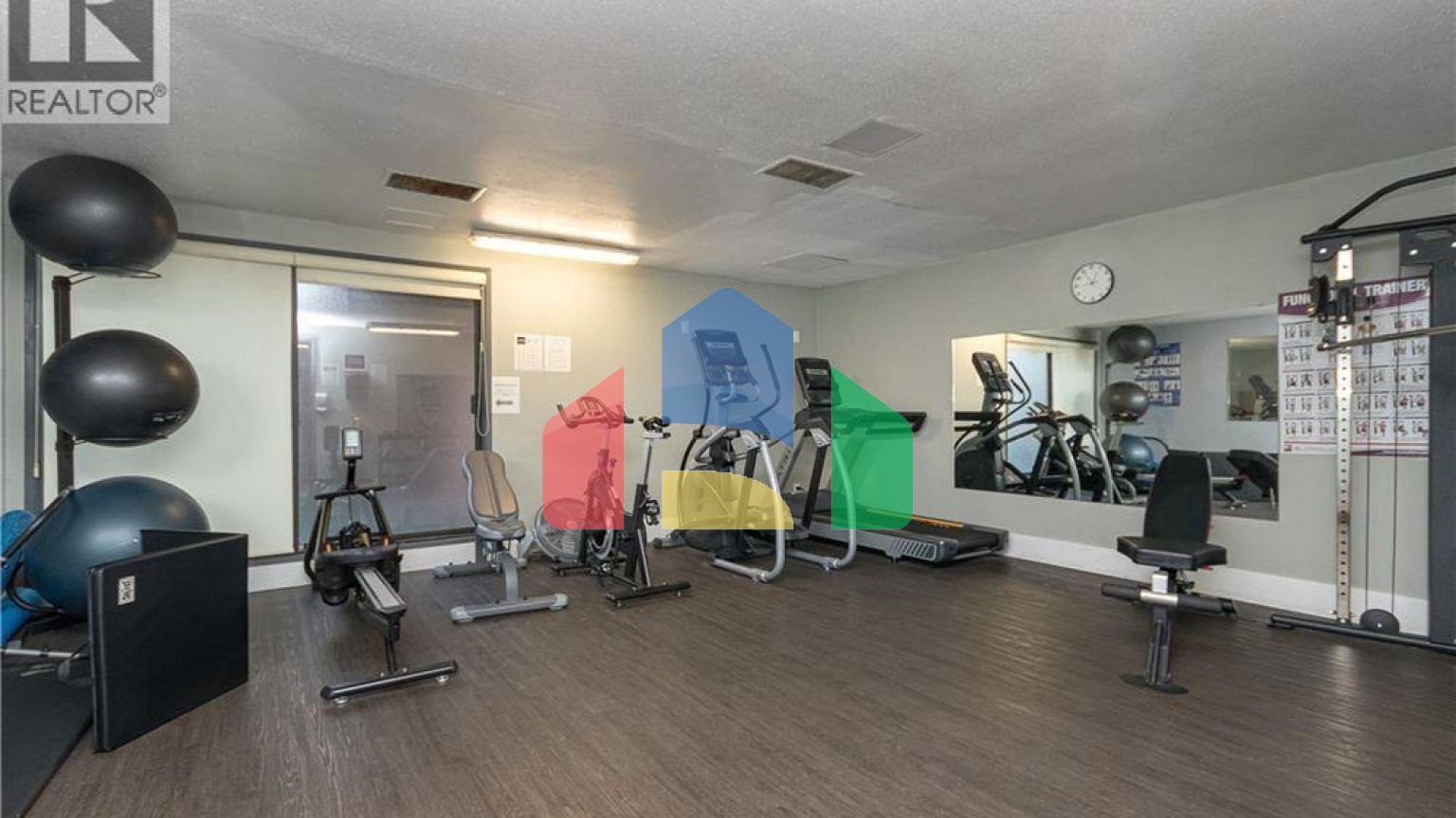 Residential - Condo/Apartment - Victoria, Canada - Canada