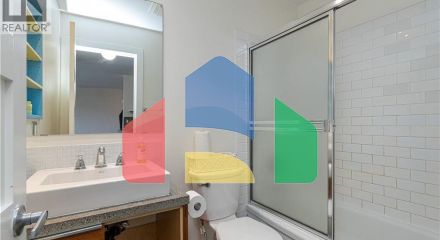 Residential - Condo/Apartment - Victoria, Canada - Canada