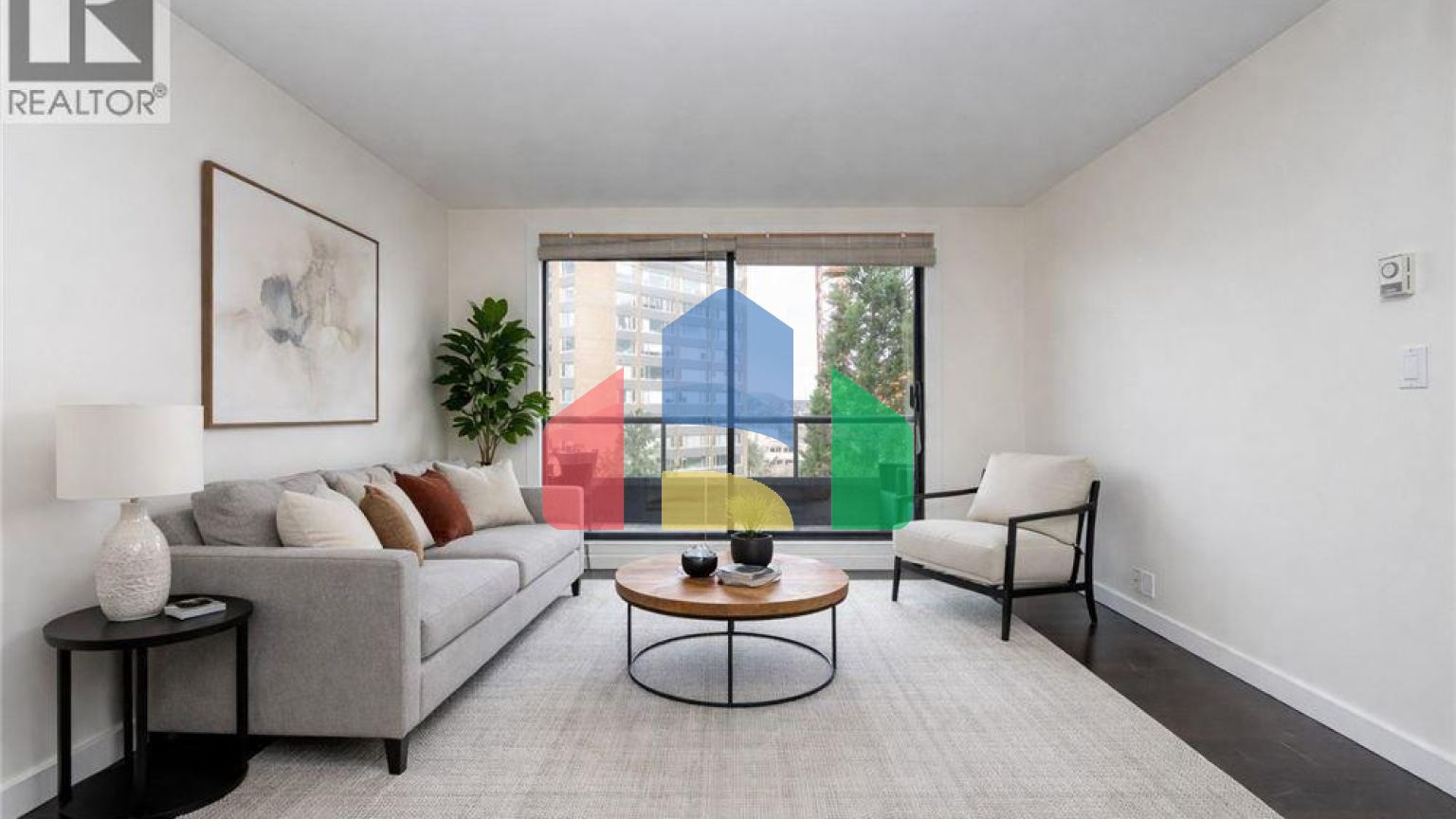 Residential - Condo/Apartment - Victoria, Canada - Canada