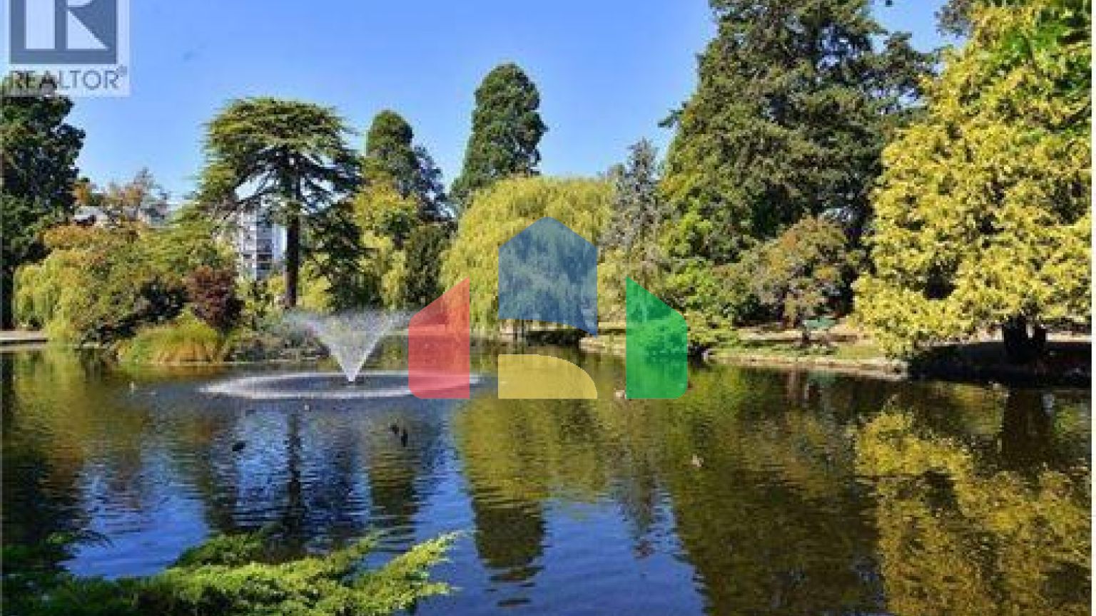 Residential - Townhouse - Victoria, Canada - Canada