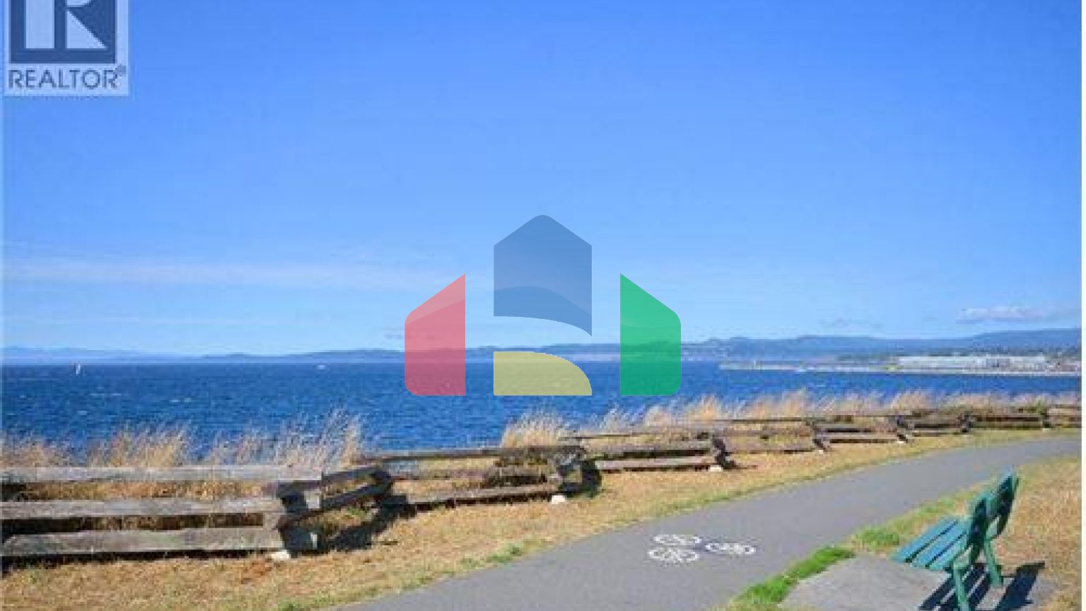 Residential - Townhouse - Victoria, Canada - Canada