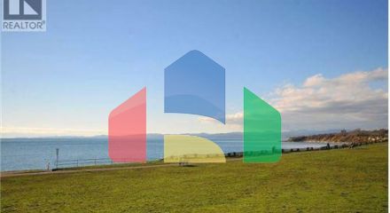 Residential - Townhouse - Victoria, Canada - Canada