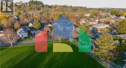 Residential - Townhouse - Victoria, Canada - Canada