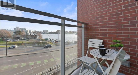 Residential - Condo/Apartment - Victoria, Canada - Canada