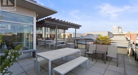 Residential - Condo/Apartment - Victoria, Canada - Canada