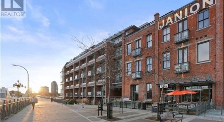 Residential - Condo/Apartment - Victoria, Canada - Canada