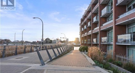 Residential - Condo/Apartment - Victoria, Canada - Canada