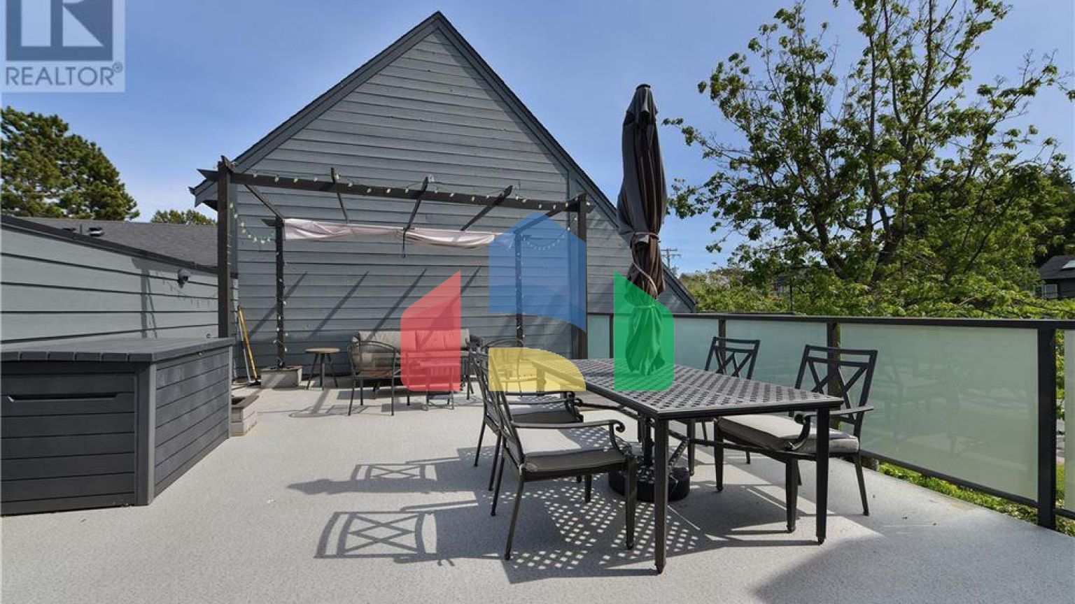 Residential - Townhouse - Victoria, Canada - Canada