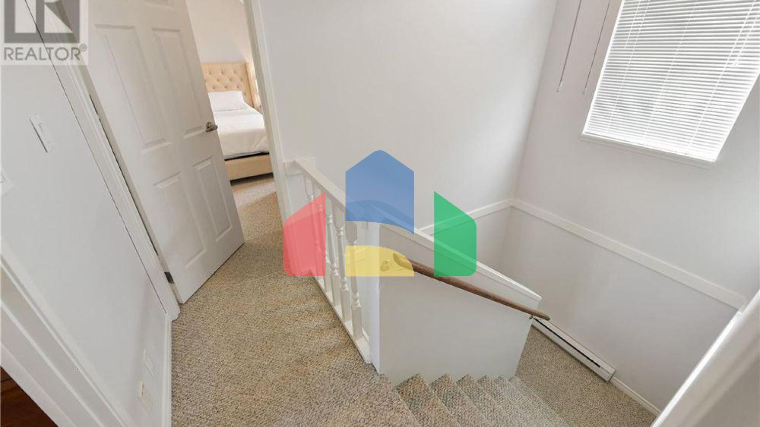 Residential - Townhouse - Victoria, Canada - Canada