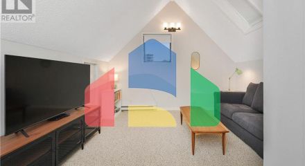 Residential - Townhouse - Victoria, Canada - Canada