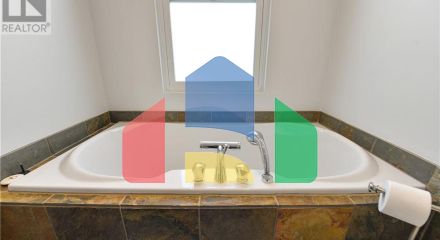 Residential - Townhouse - Victoria, Canada - Canada