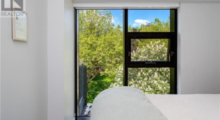 Residential - Condo/Apartment - Victoria, Canada - Canada