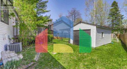 Residential - Single Family Home - Wasaga Beach, Canada - Canada