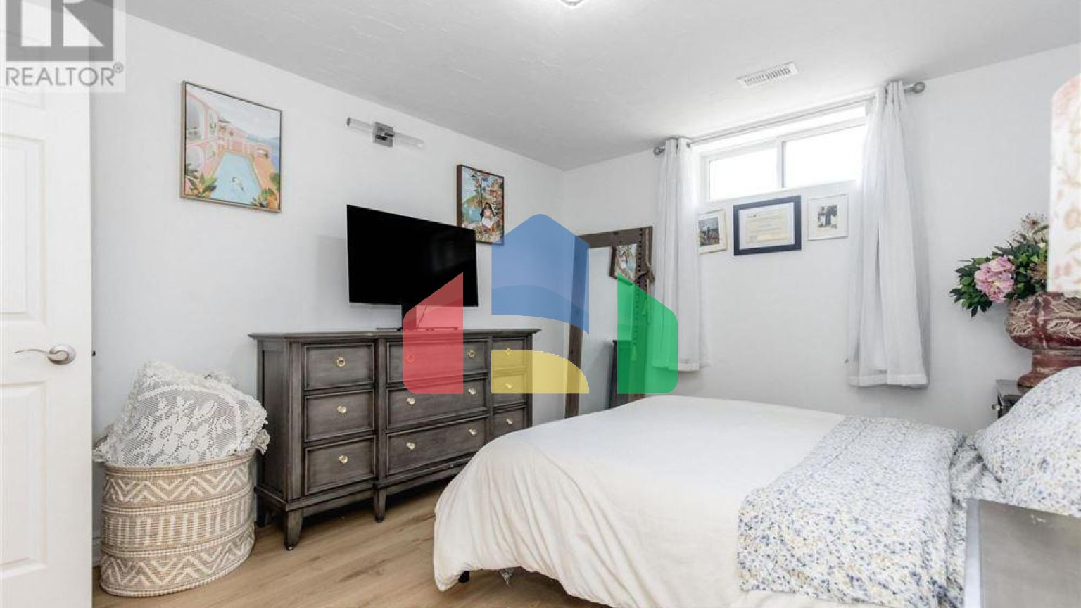 Residential - Single Family Home - Wasaga Beach, Canada - Canada