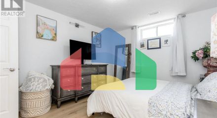 Residential - Single Family Home - Wasaga Beach, Canada - Canada