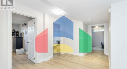 Residential - Single Family Home - Wasaga Beach, Canada - Canada