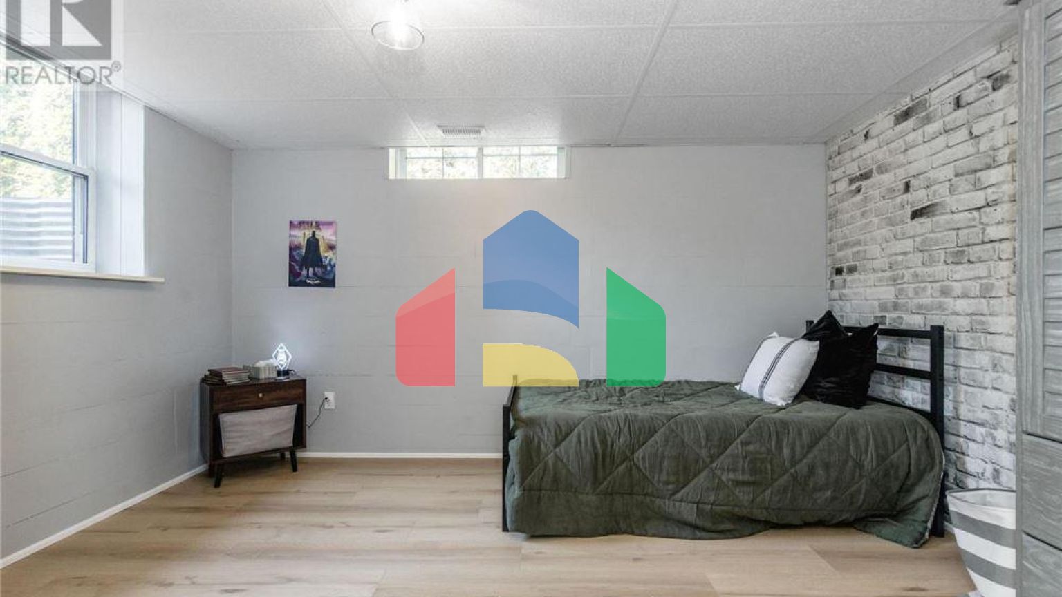 Residential - Single Family Home - Wasaga Beach, Canada - Canada